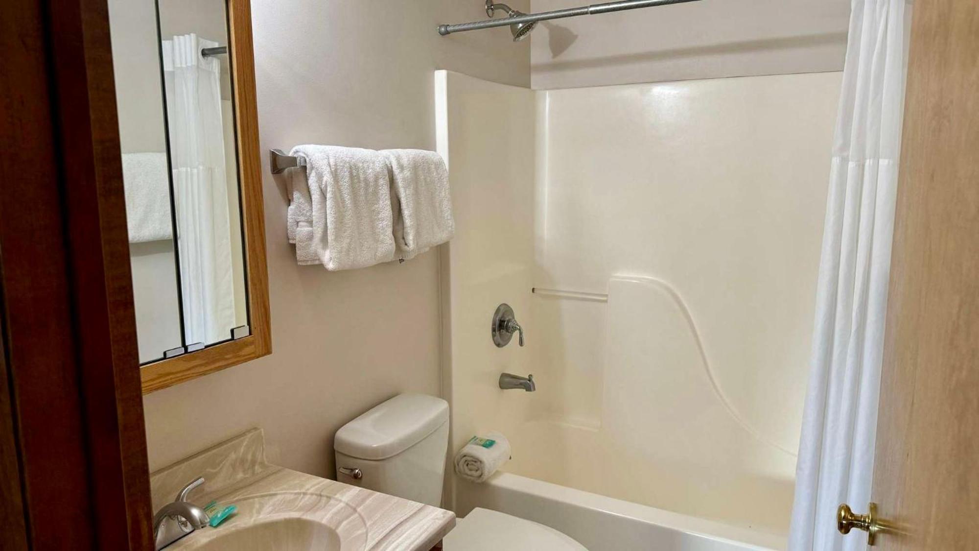 Lake Condominiums At Big Sky Ski Resort Gallatin Gateway Екстериор снимка